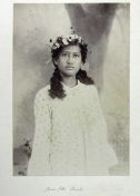 Portrait de jeune fille.